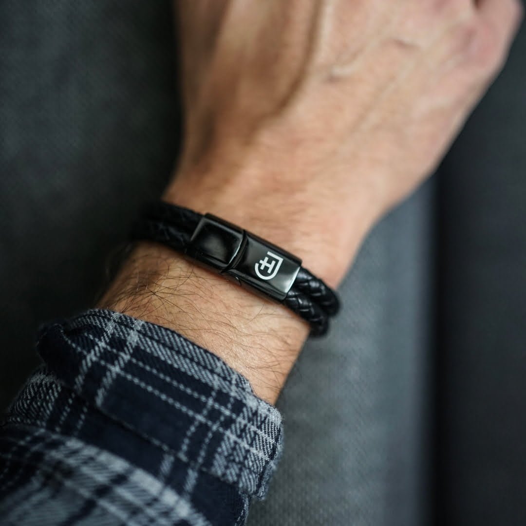 brățară pentru bărbați cu curele din piele