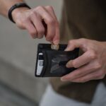 Portofele mici pentru bărbați