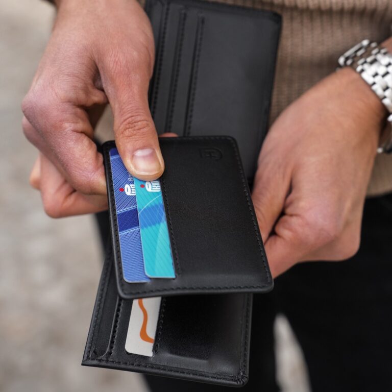 magnetic wallet