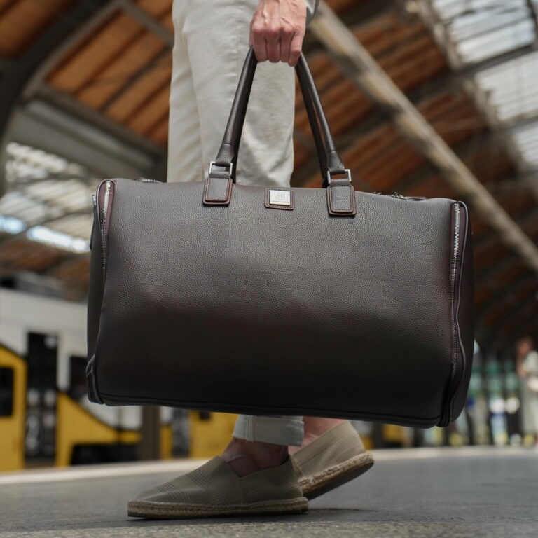 suit weekender