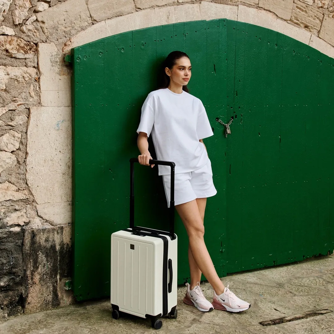 Cabin Suitcase - imagine 2